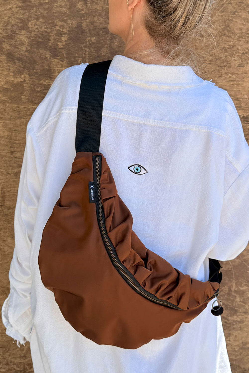 פאוץ׳ גדול בוניטה