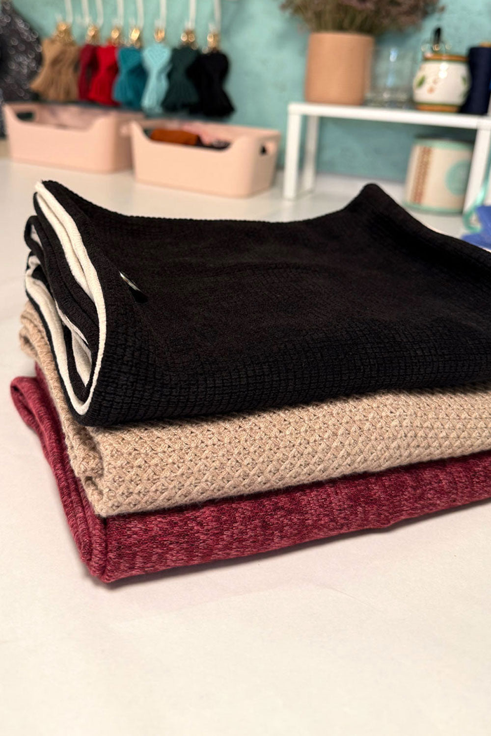 מארז 3 צעיפים – מתנה מושלמת ומפנקת לנשים | רעות · ברנדה · אורלי