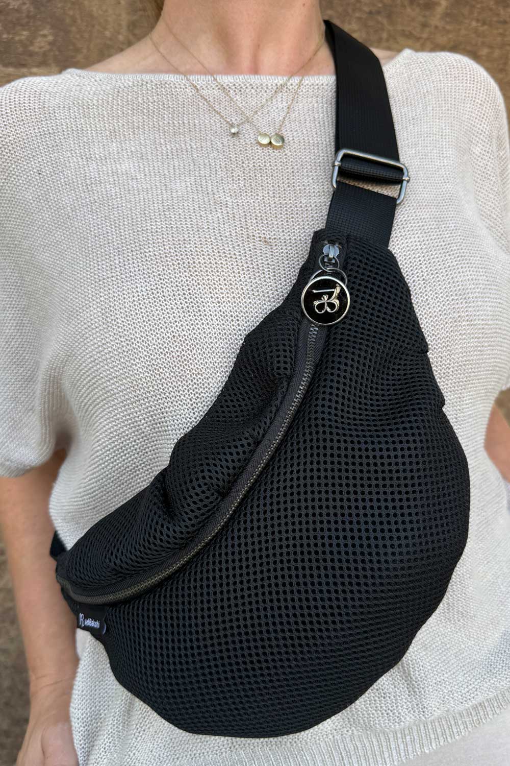 פאוץ׳ קטן כריסטינה