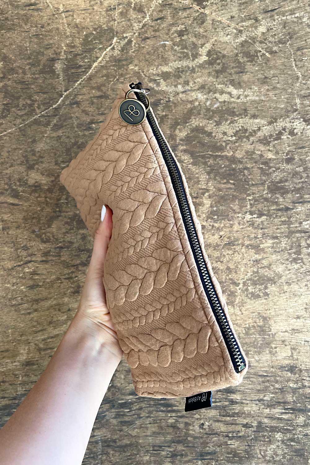 תיק צמות קאמל | קלאץ קלייד | עדי בקשי