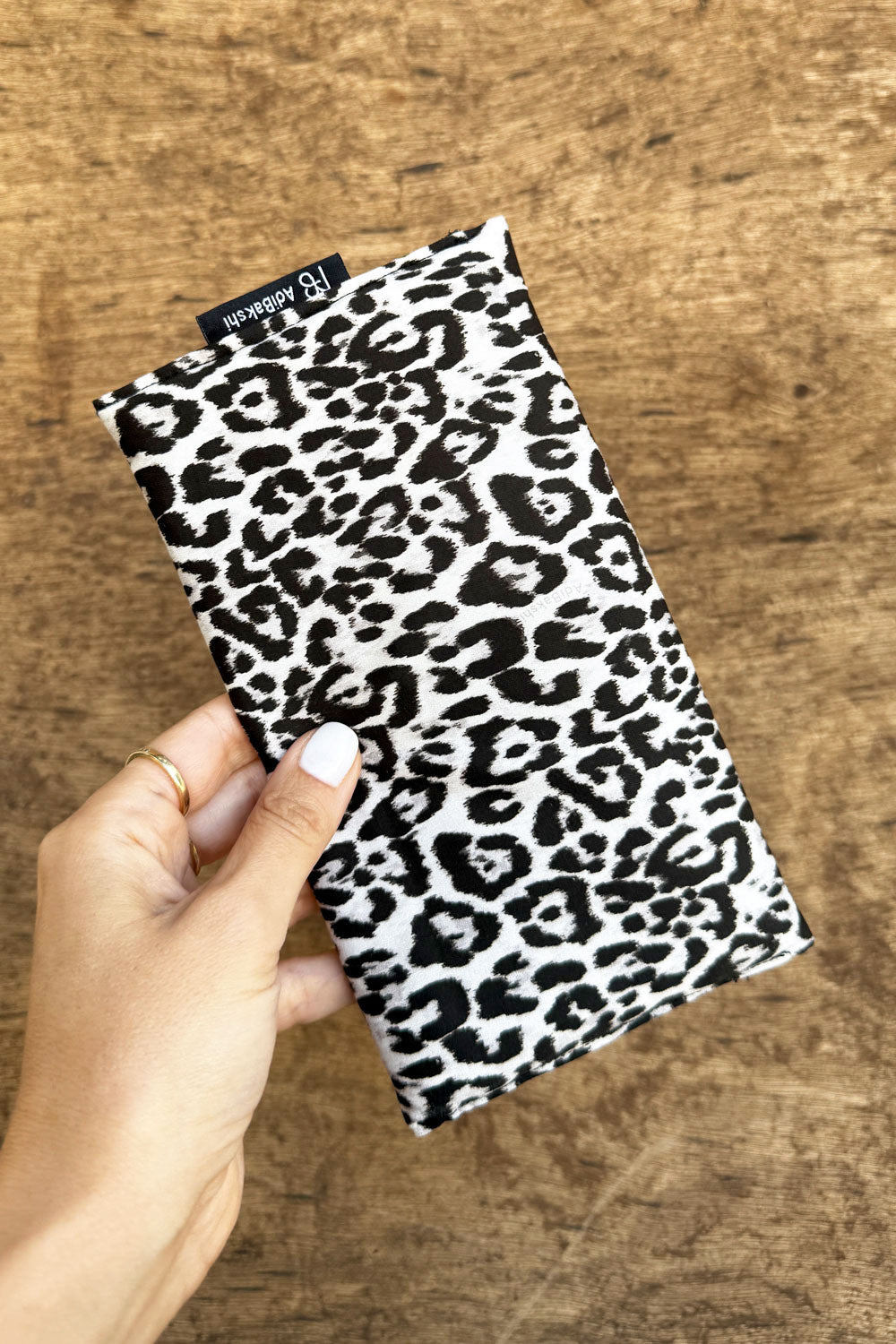 נרתיק משקפיים גיל