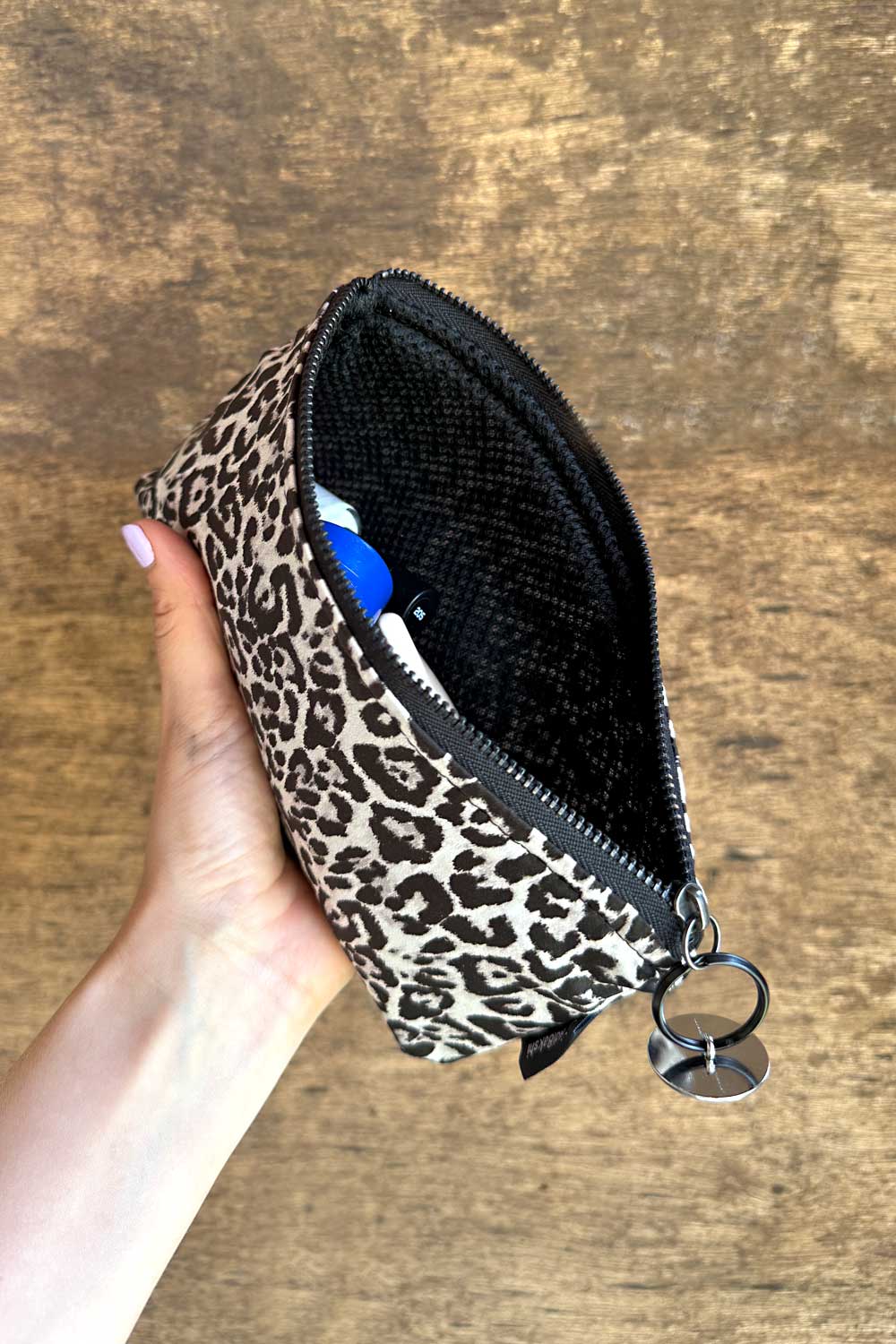 תיק דרכונים גיל