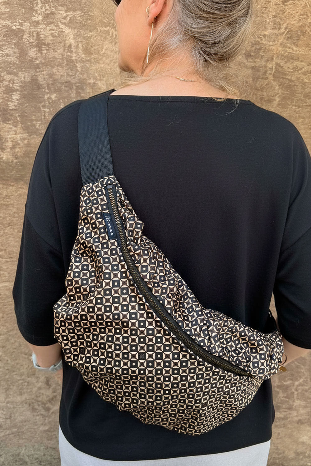 פאוץ׳ גדול גרייס