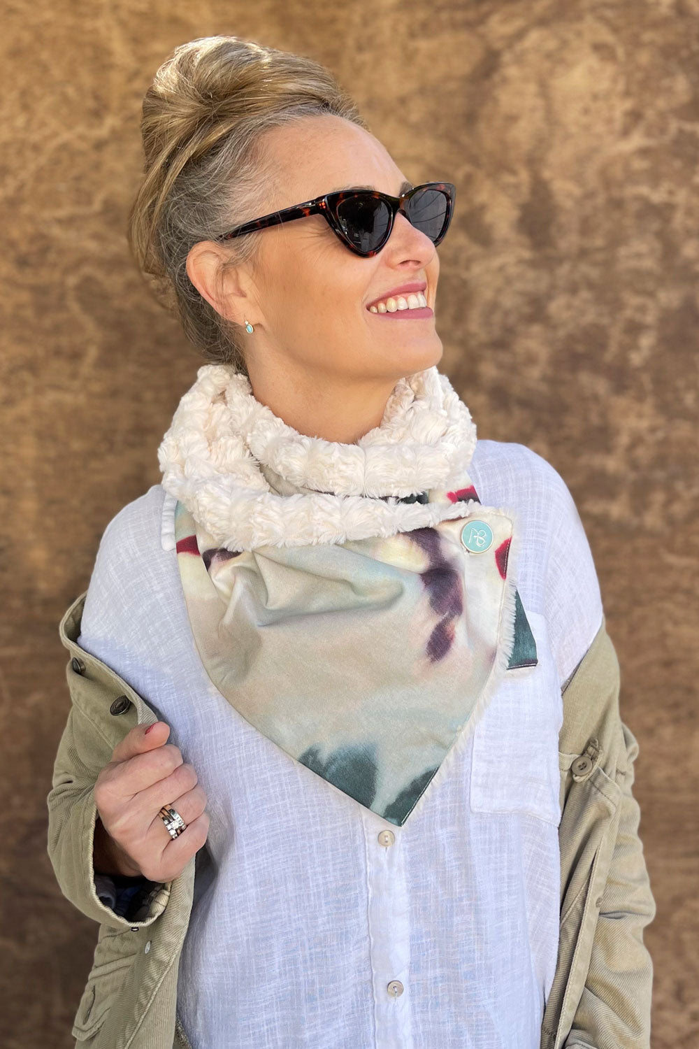 צעיף פרווה דו-צדדי אילאיל