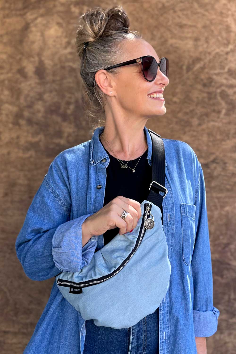 פאוץ׳ קטן איזבלה