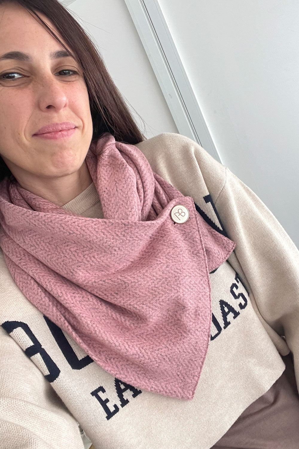 צעיף מלטף ליה