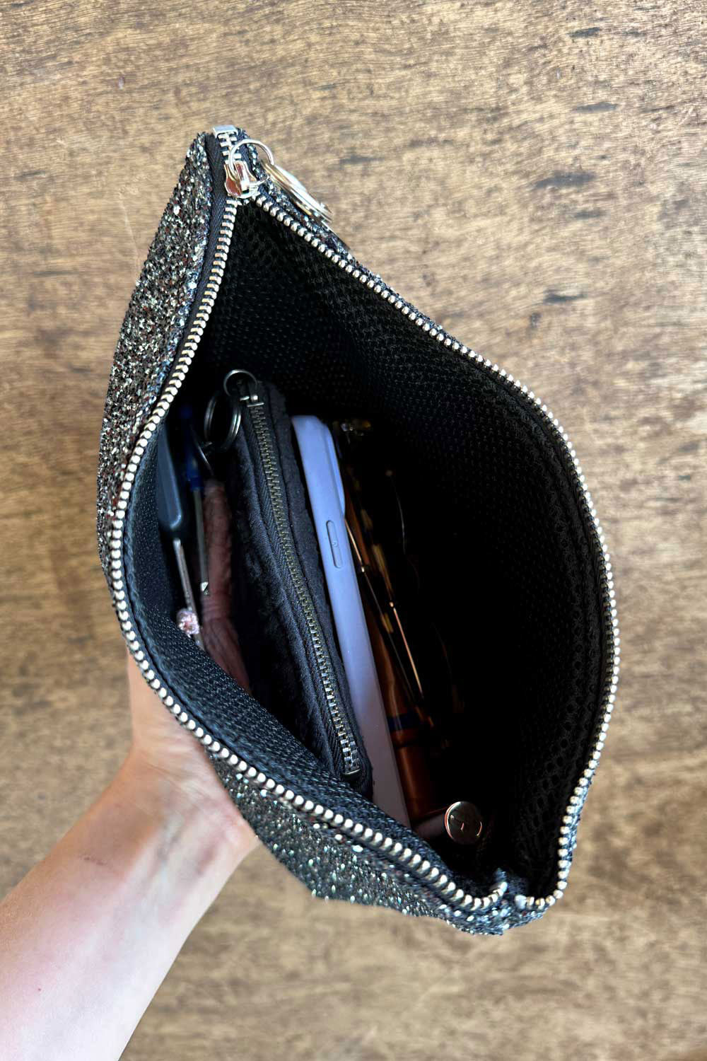 תיק קלאץ' מדונה (מנצנץ)