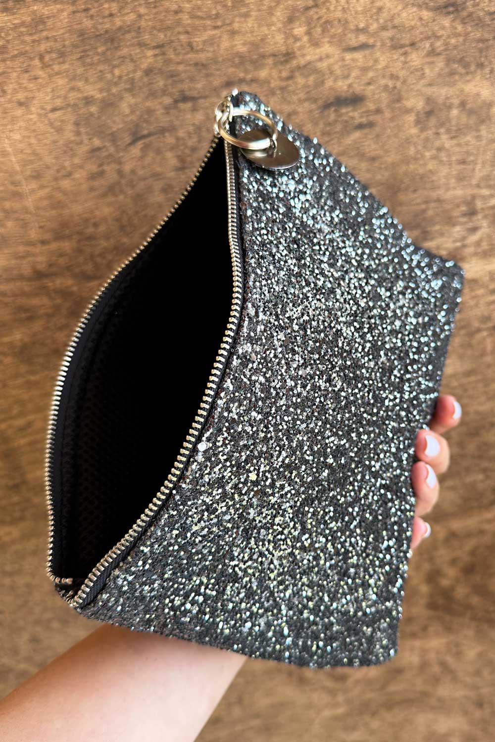 תיק קלאץ' מדונה (מנצנץ)