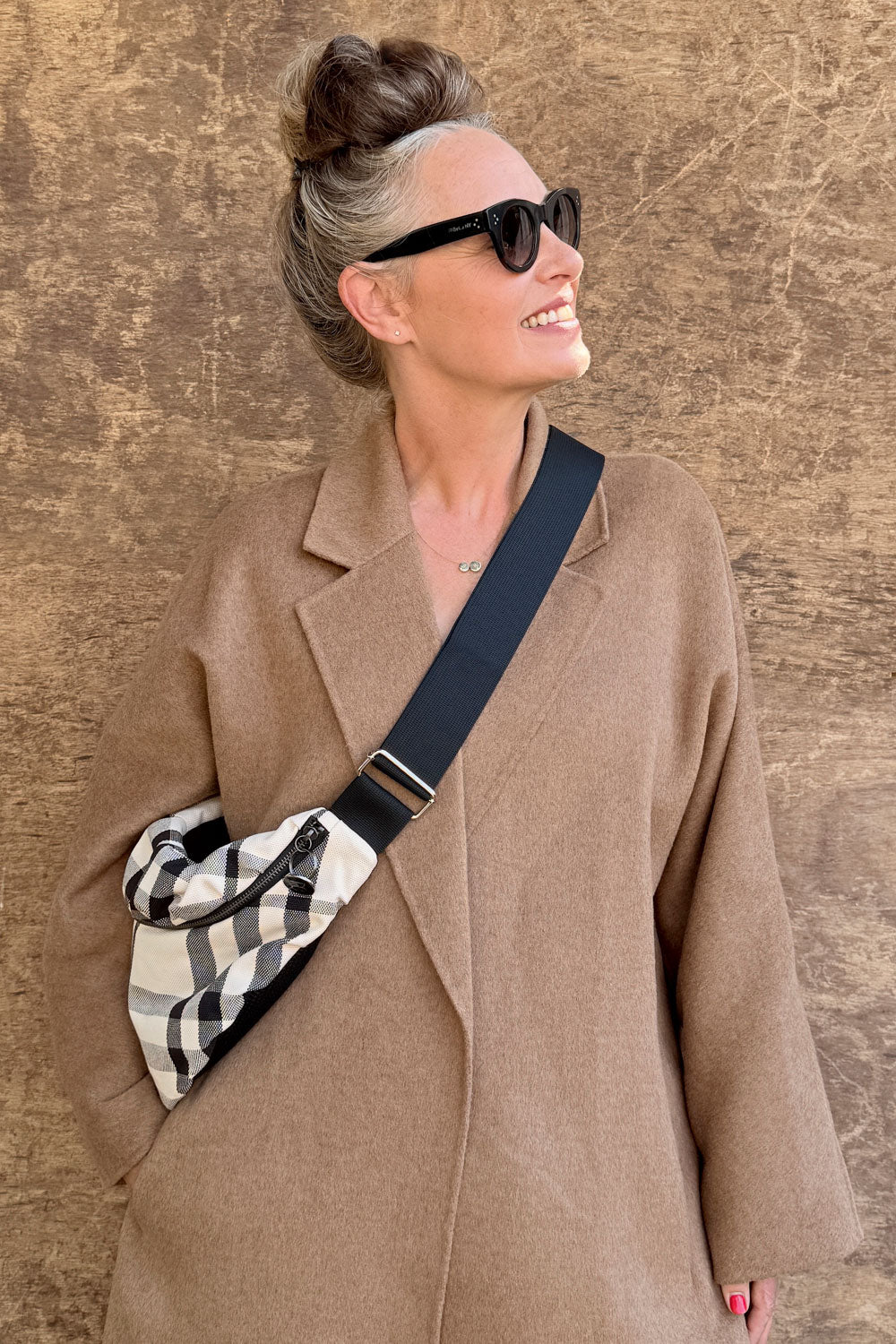 פאוץ׳ גדול מייגן