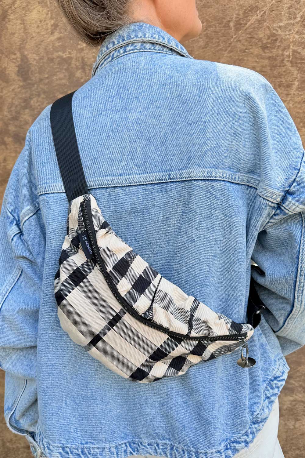 פאוץ׳ קטן מייגן