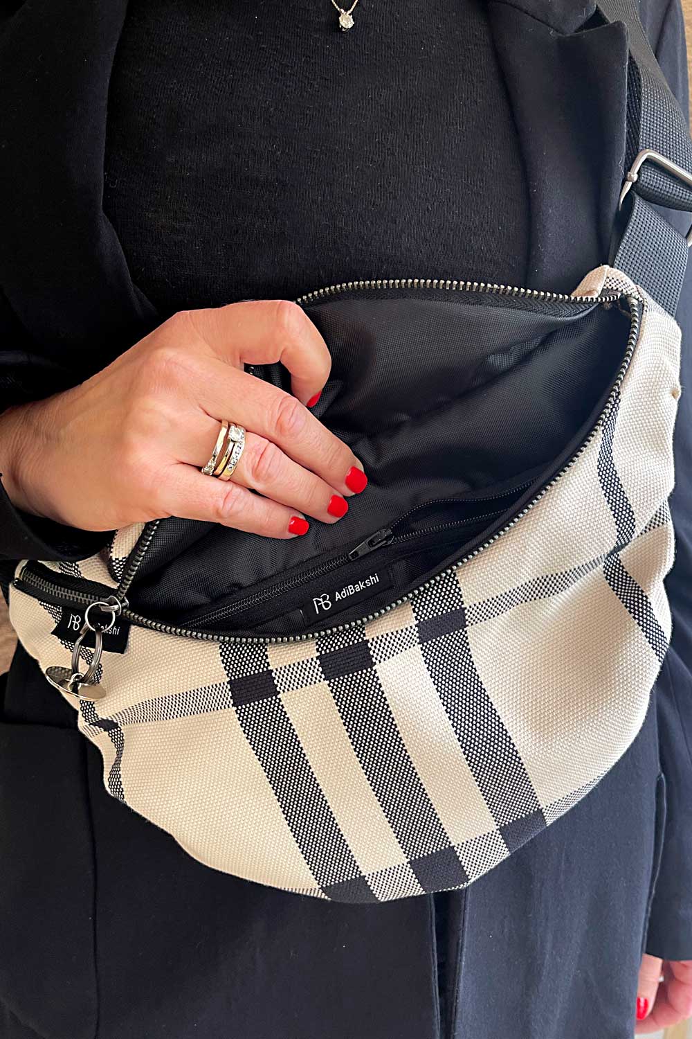 פאוץ משובץ | פאוץ יוקרתי | עדי בקשי