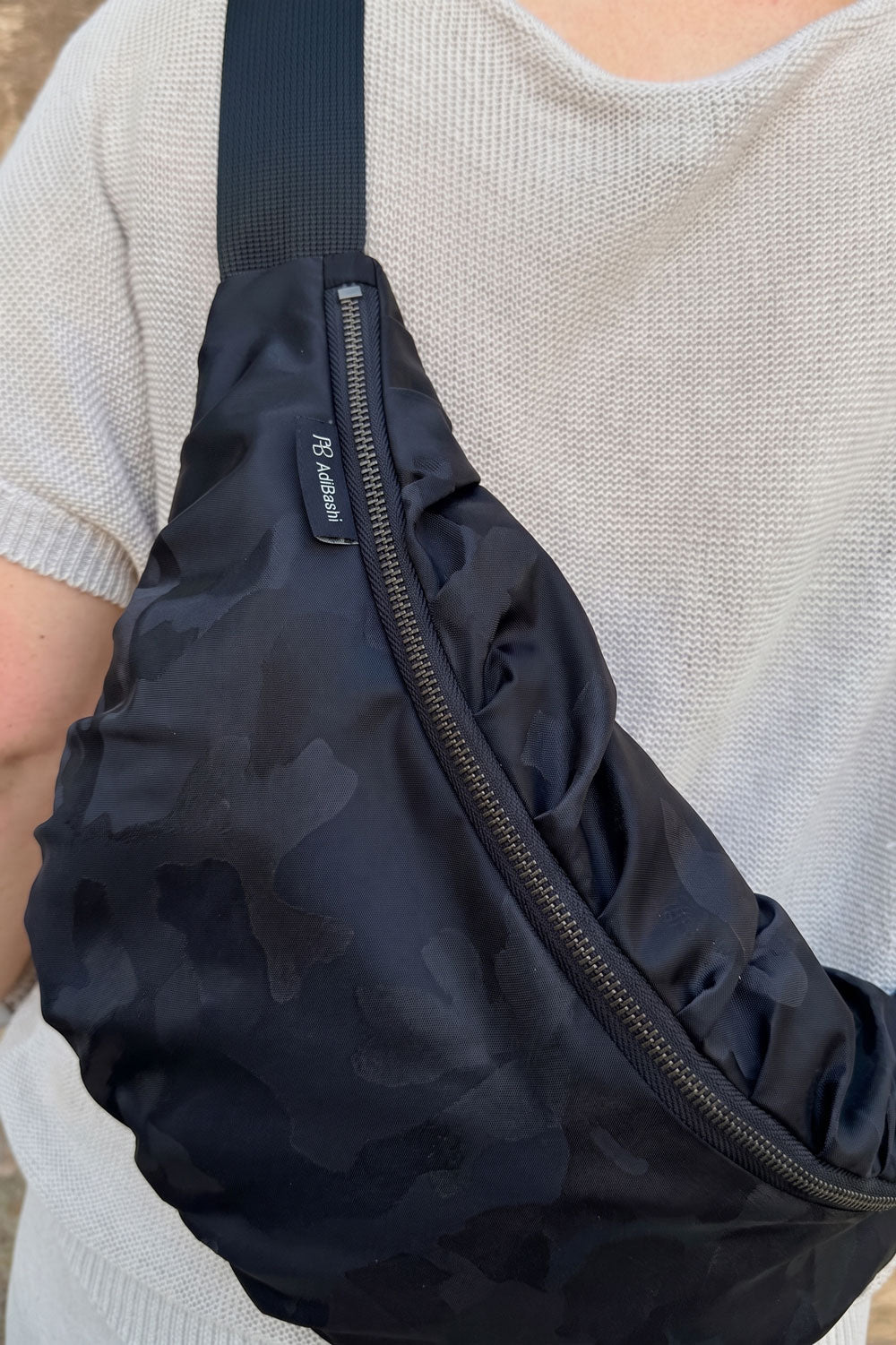 פאוץ׳ גדול מורן