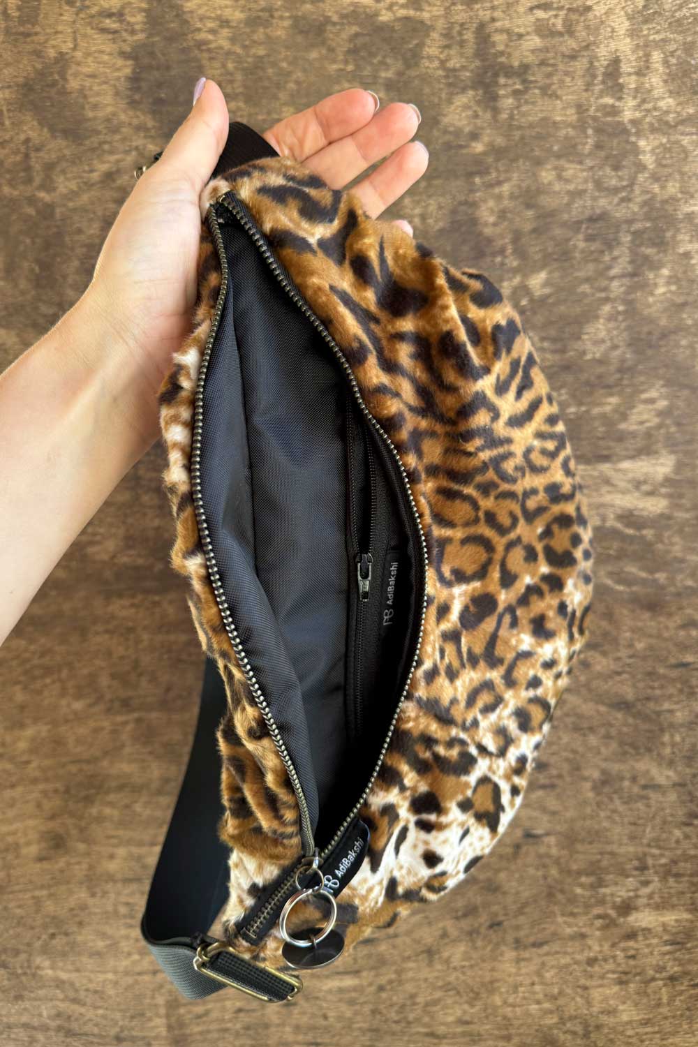 פאוץ׳ קטן נאלה