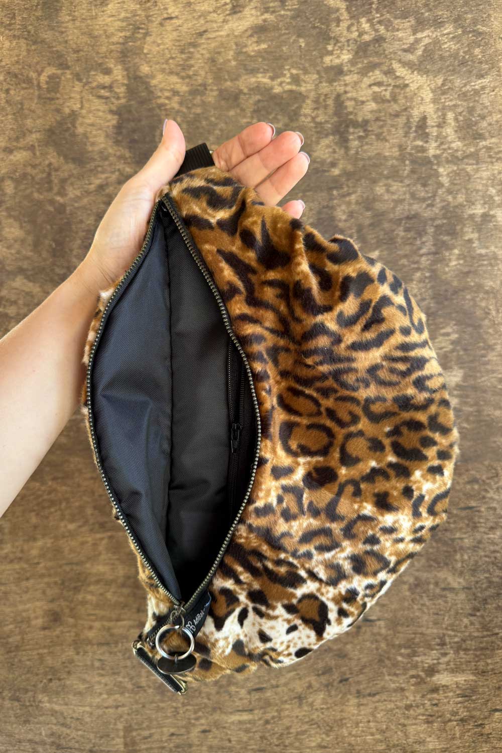 פאוץ׳ קטן נאלה