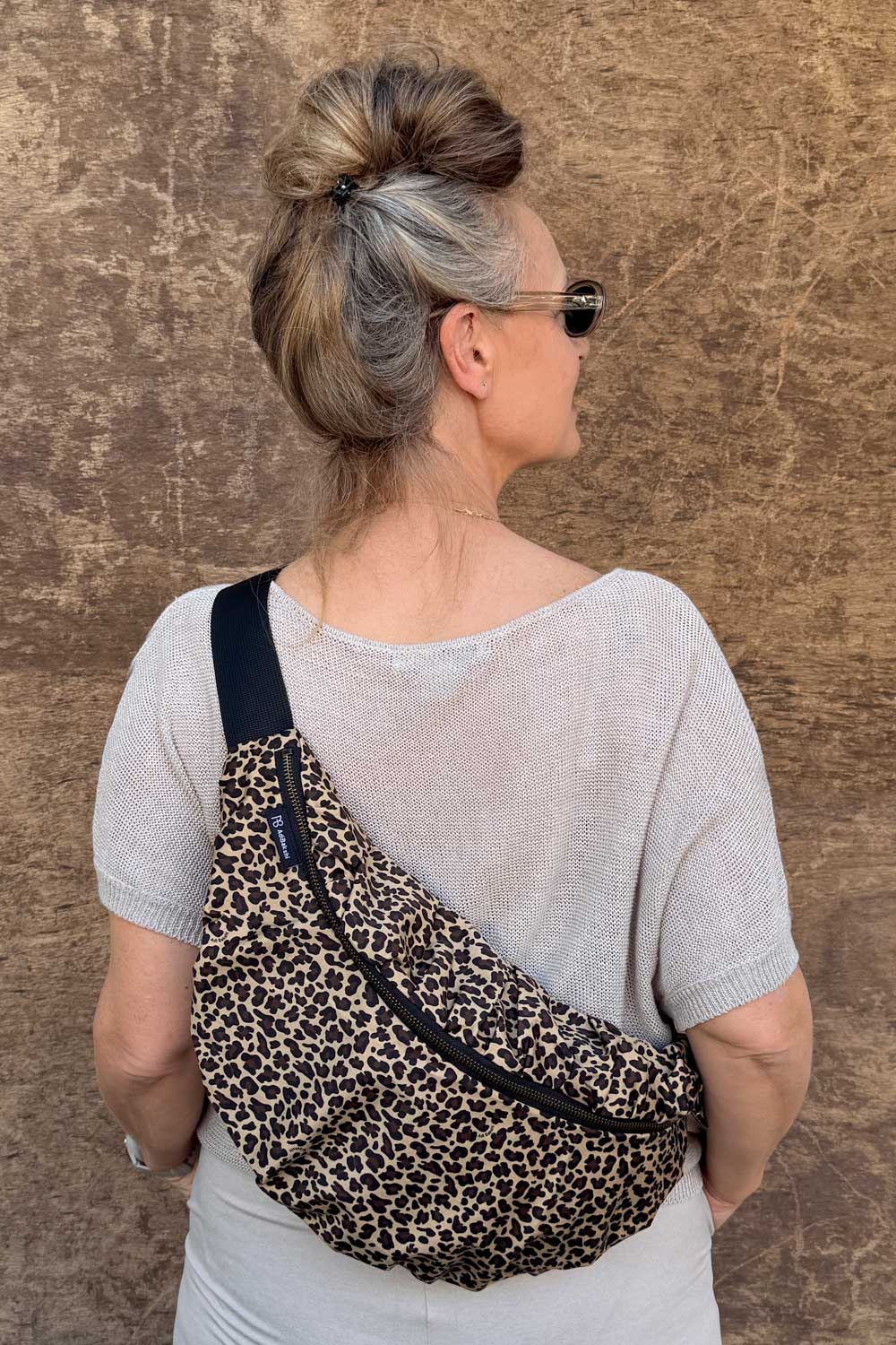 פאוץ׳ גדול נועה – מנומר