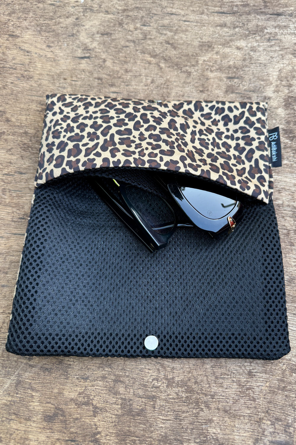 נרתיק משקפיים נועה