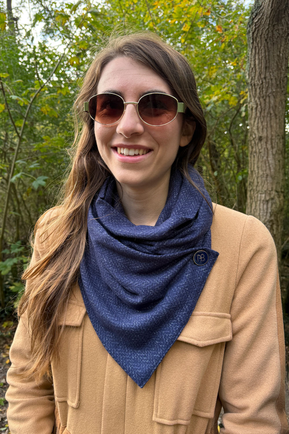 צעיף מלטף אורי