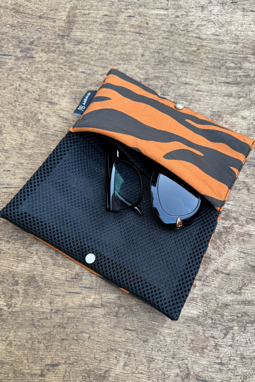 נרתיק משקפיים רותם