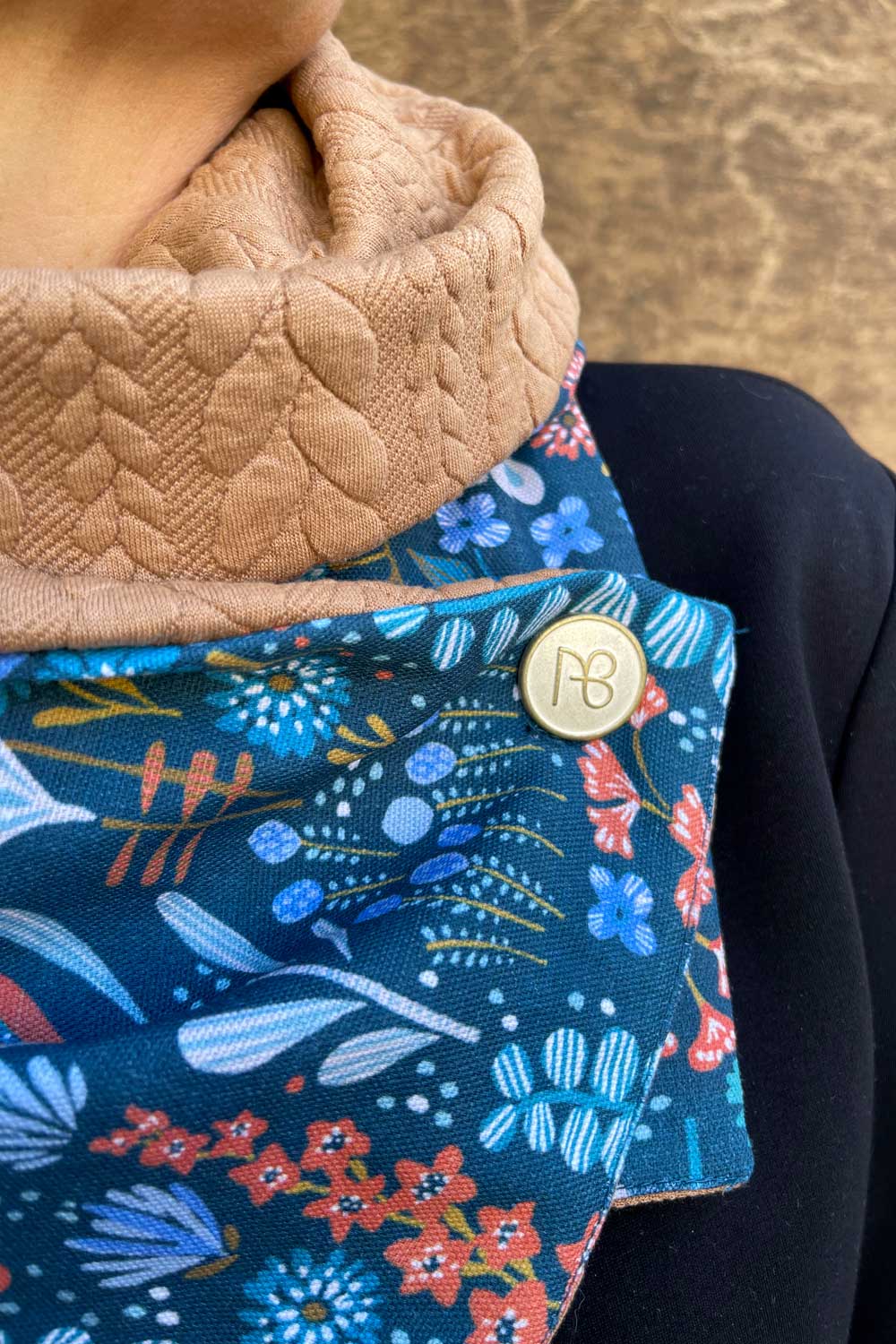 צעיף דו-צדדי שירלי