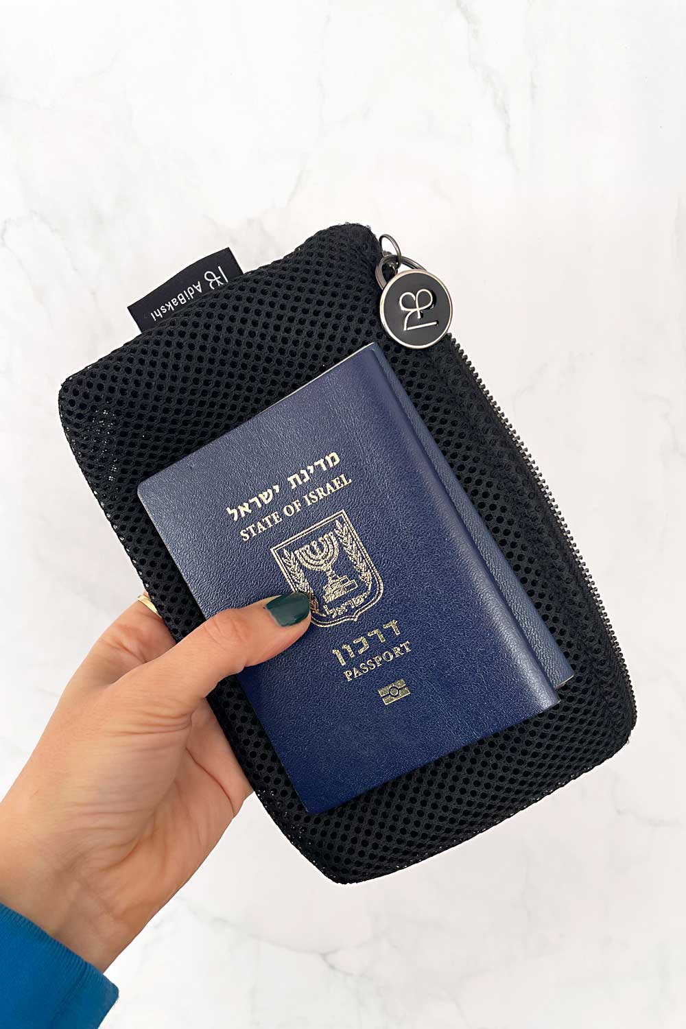 תיק דרכונים כריסטינה