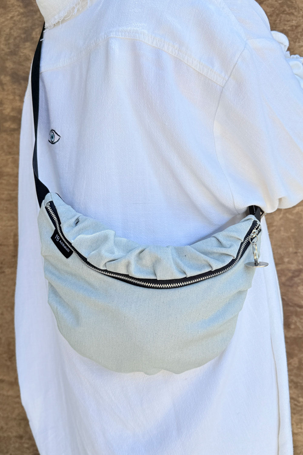 פאוץ׳ קטן סול