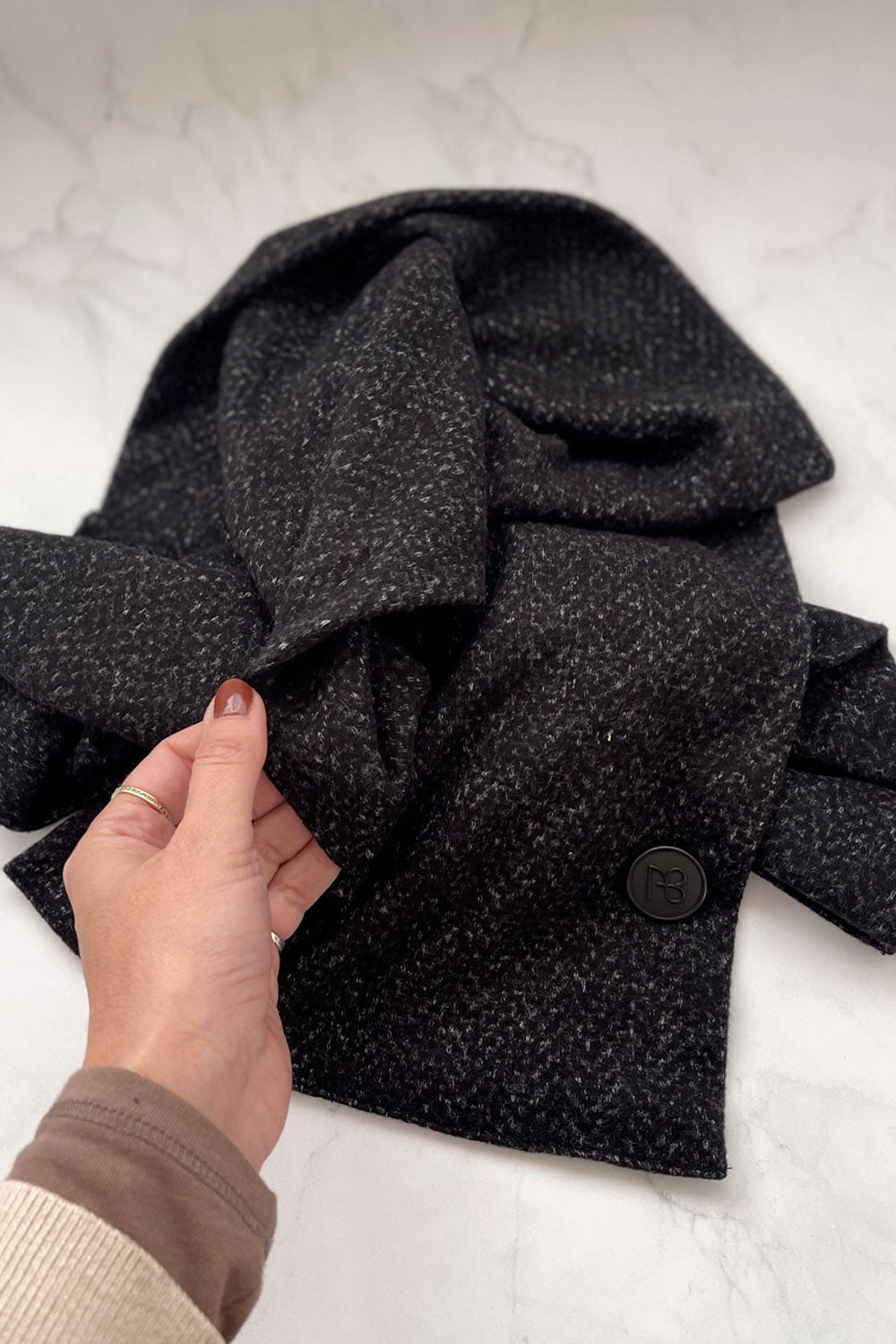 צעיף מלטף טל