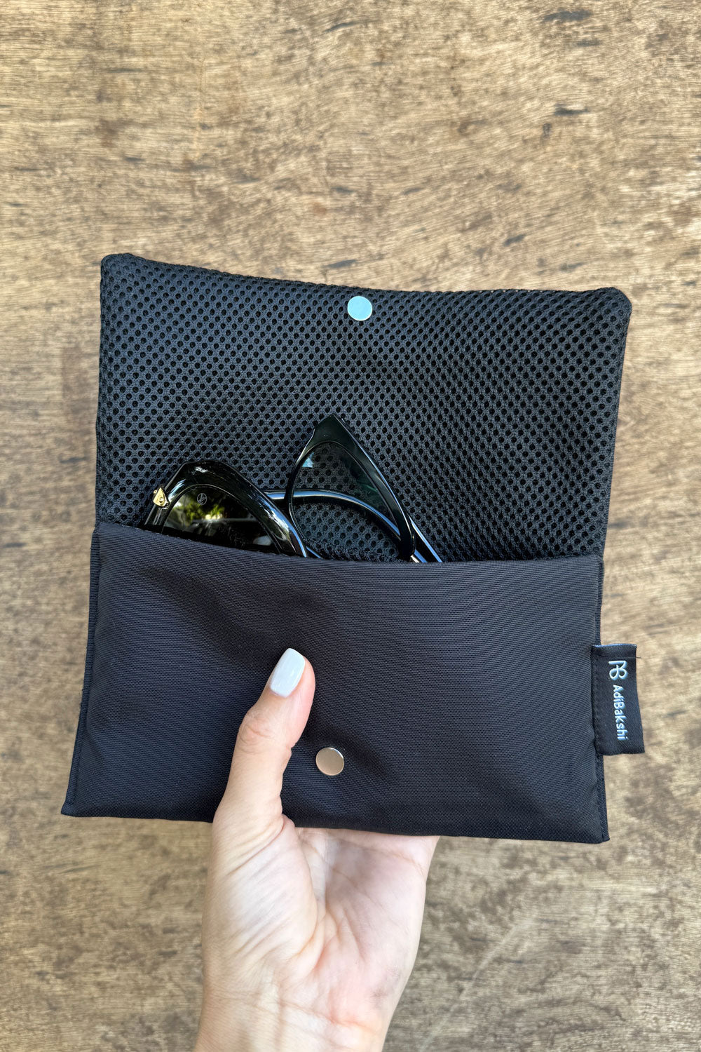 נרתיק משקפיים ורונה