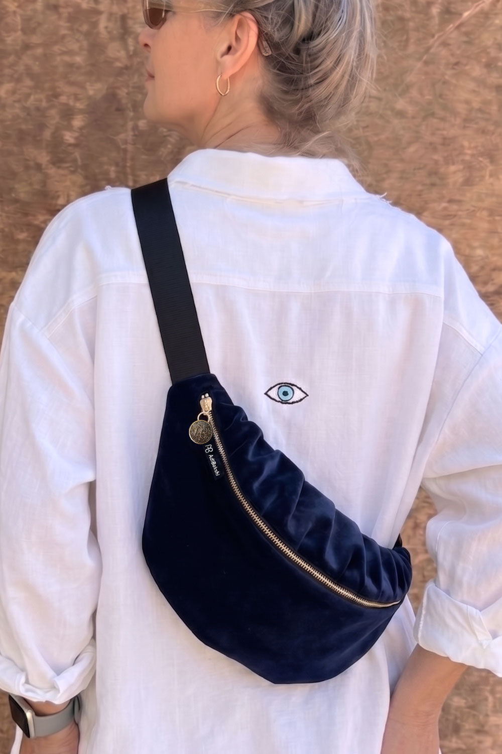 פאוץ׳ קטן יעל