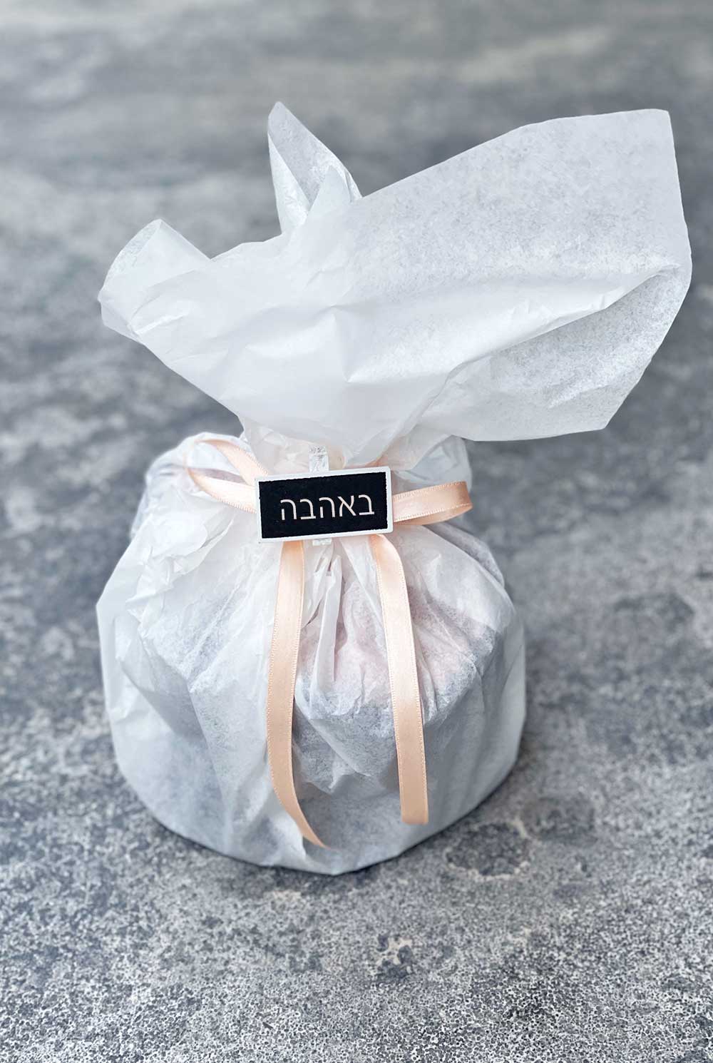 סל קטן עגול + 8 מגבות ידיים באפור כהה דגם אולה