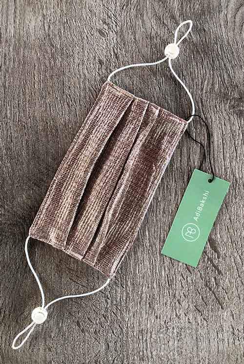 מסכה מטאלית ורוד פודרה דו-צדדית עם צד כותנה שחור חלק דגם אנג׳ליקה