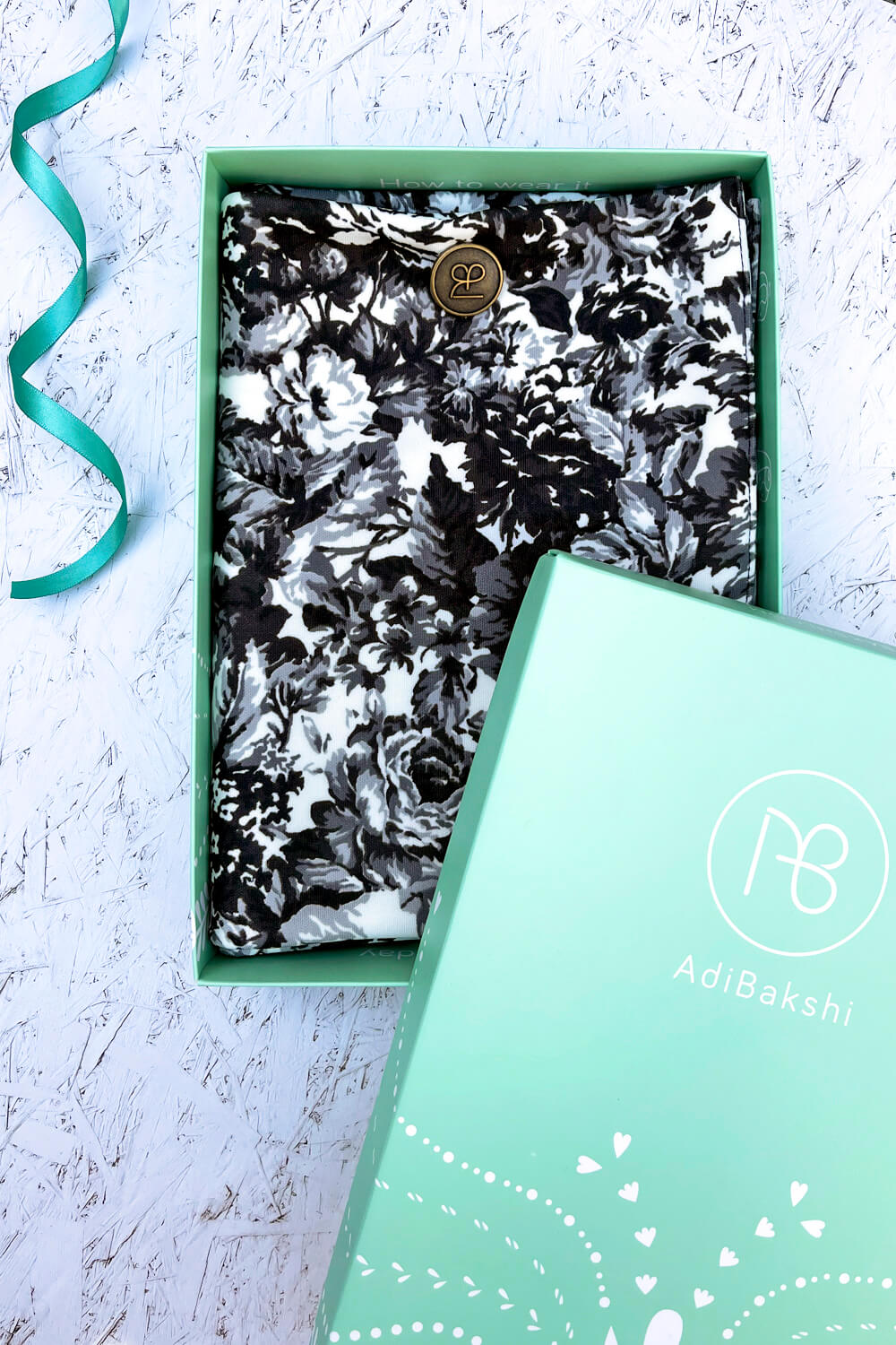 מתנות ליום הולדת לאישה | מתנה לאישה | מתנה מקורית | צעיף | עדי בקשי