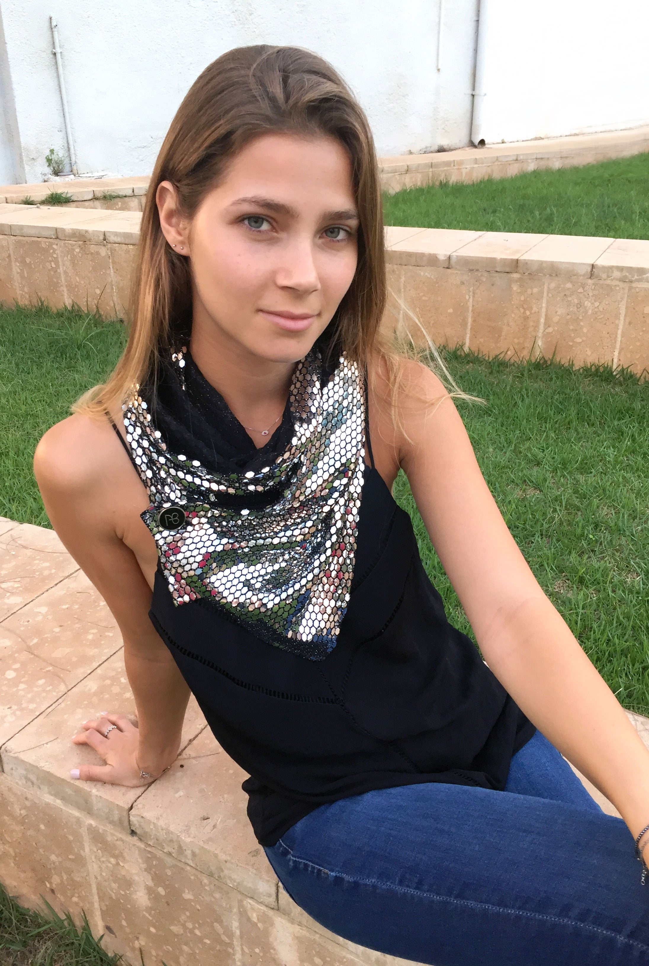 צעיף פאייטים דו״צ מדונה