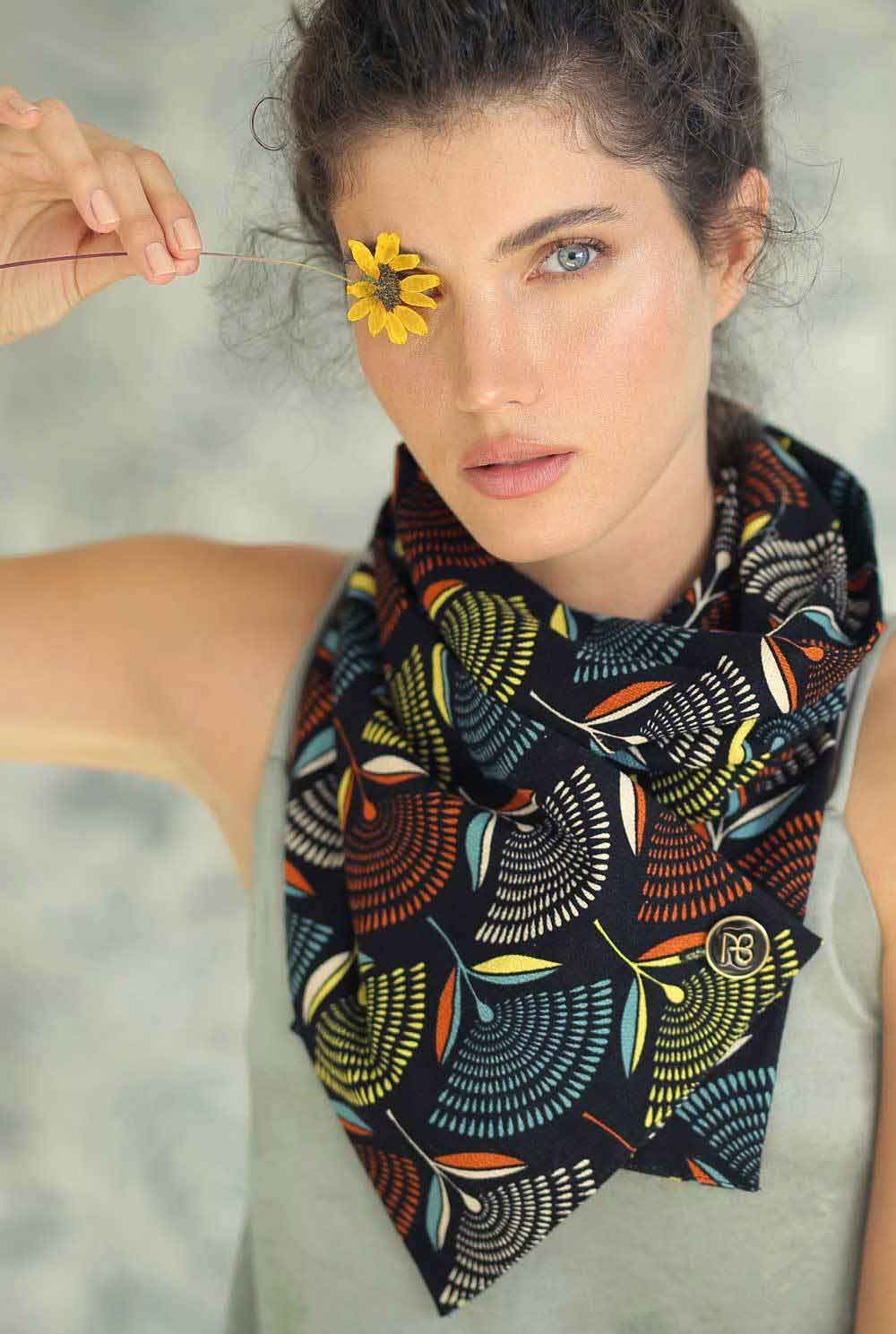 צעיף שחור מיוחד נוריקו