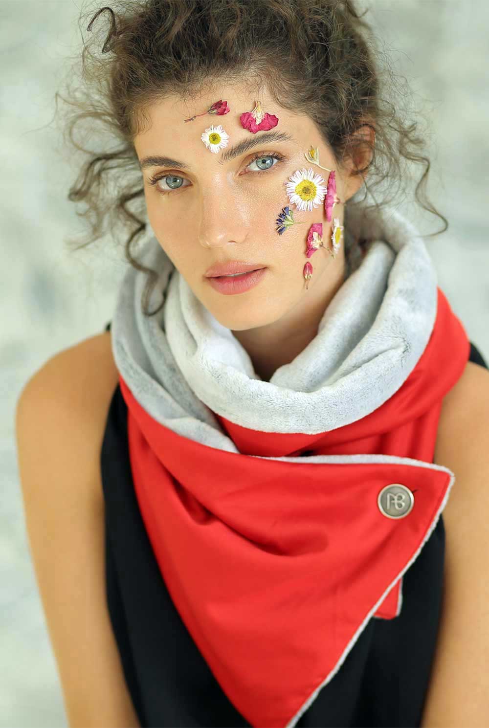 צעיף פרווה אדום דו״צ רפאלה