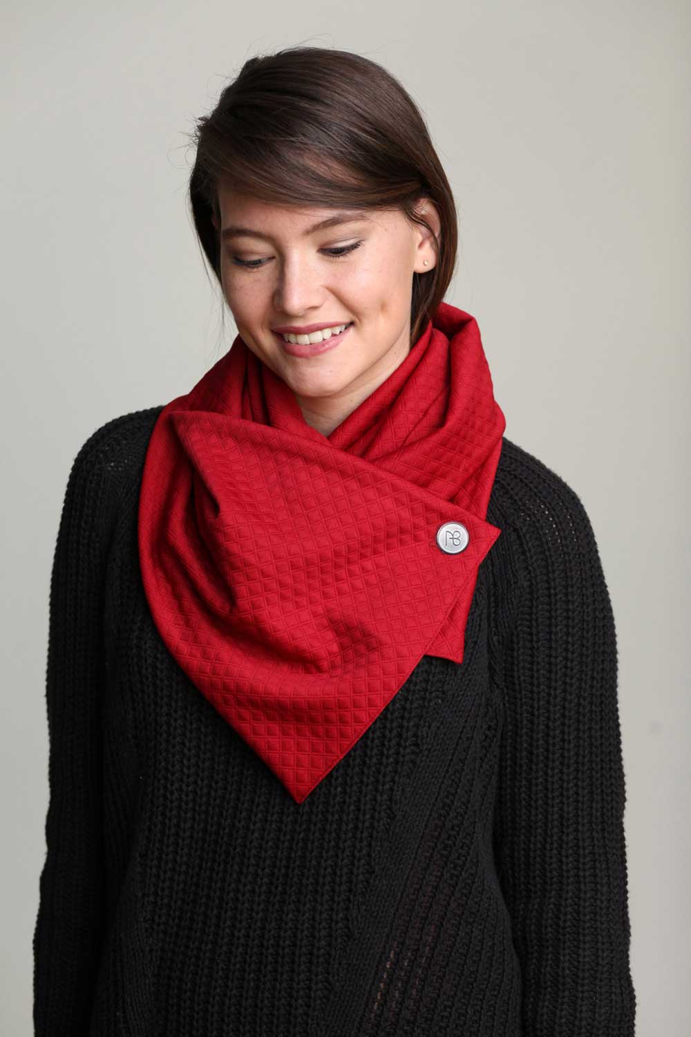 צעיף אדום מעויינים רובינה