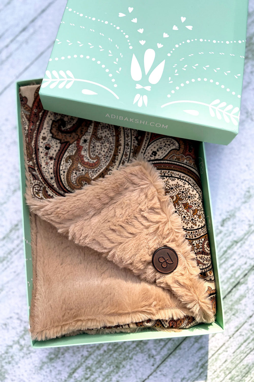 צעיף אוריינטלי פרווה דו-צדדי סוואנה