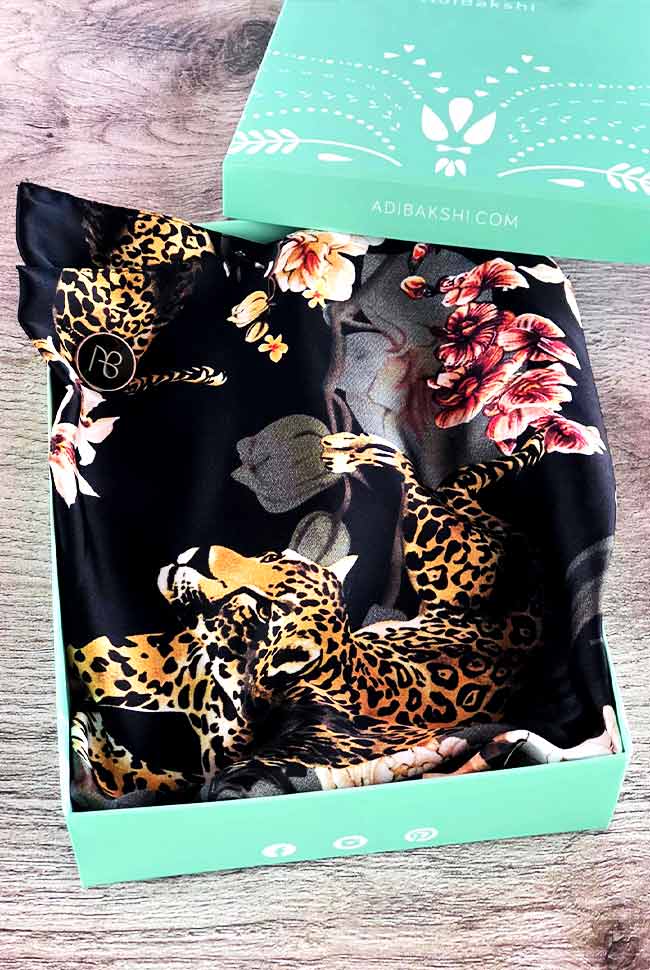 צעיף סאטן אקזוטי טורינה