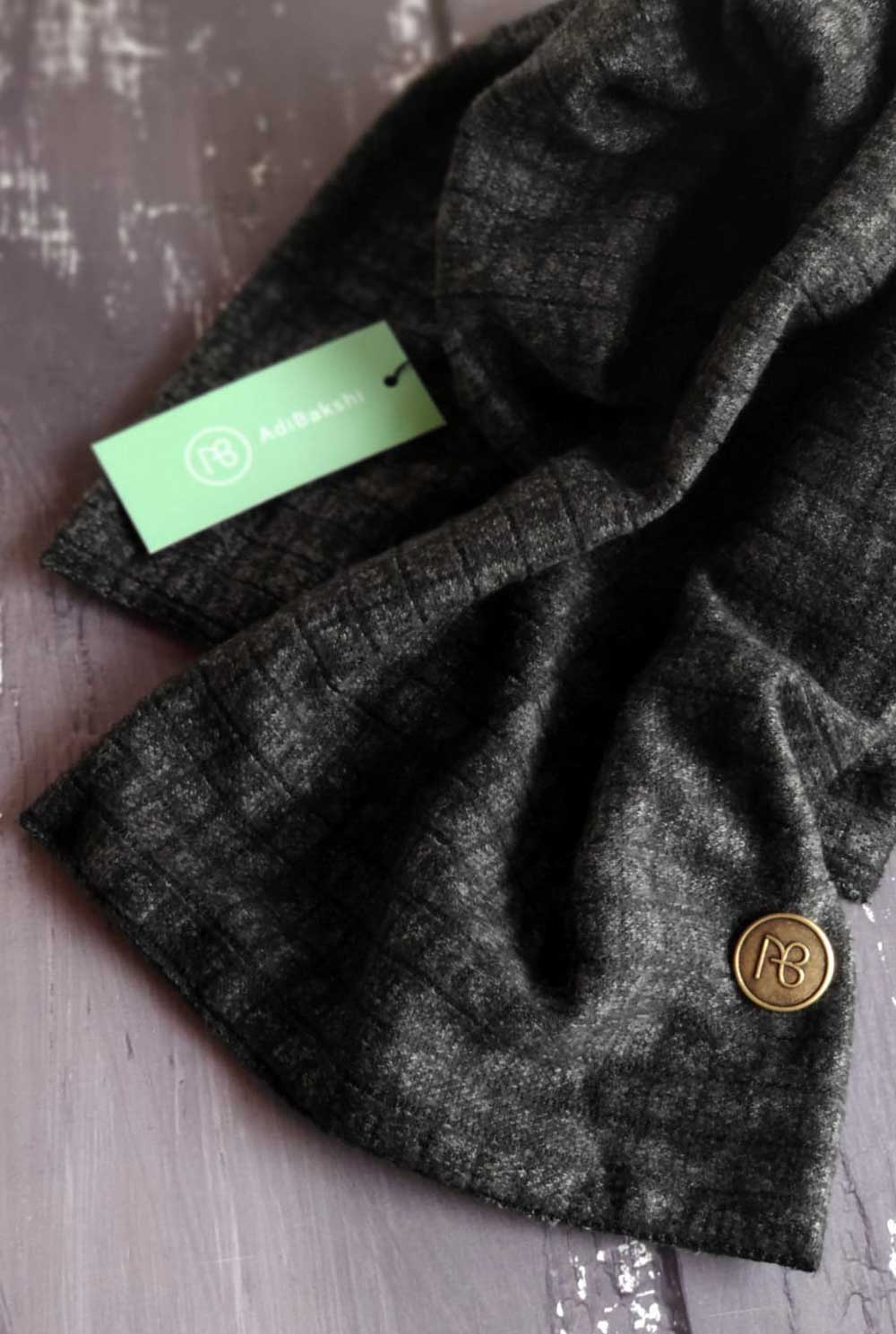 צעיף שחור ג׳ולי