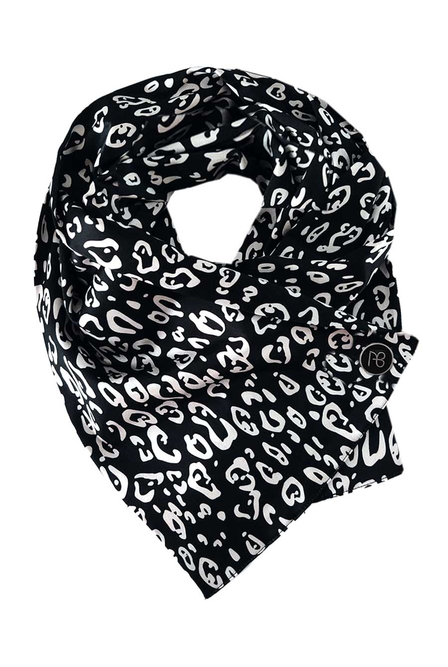 צעיף שחור לבן מטאלי מיראז׳