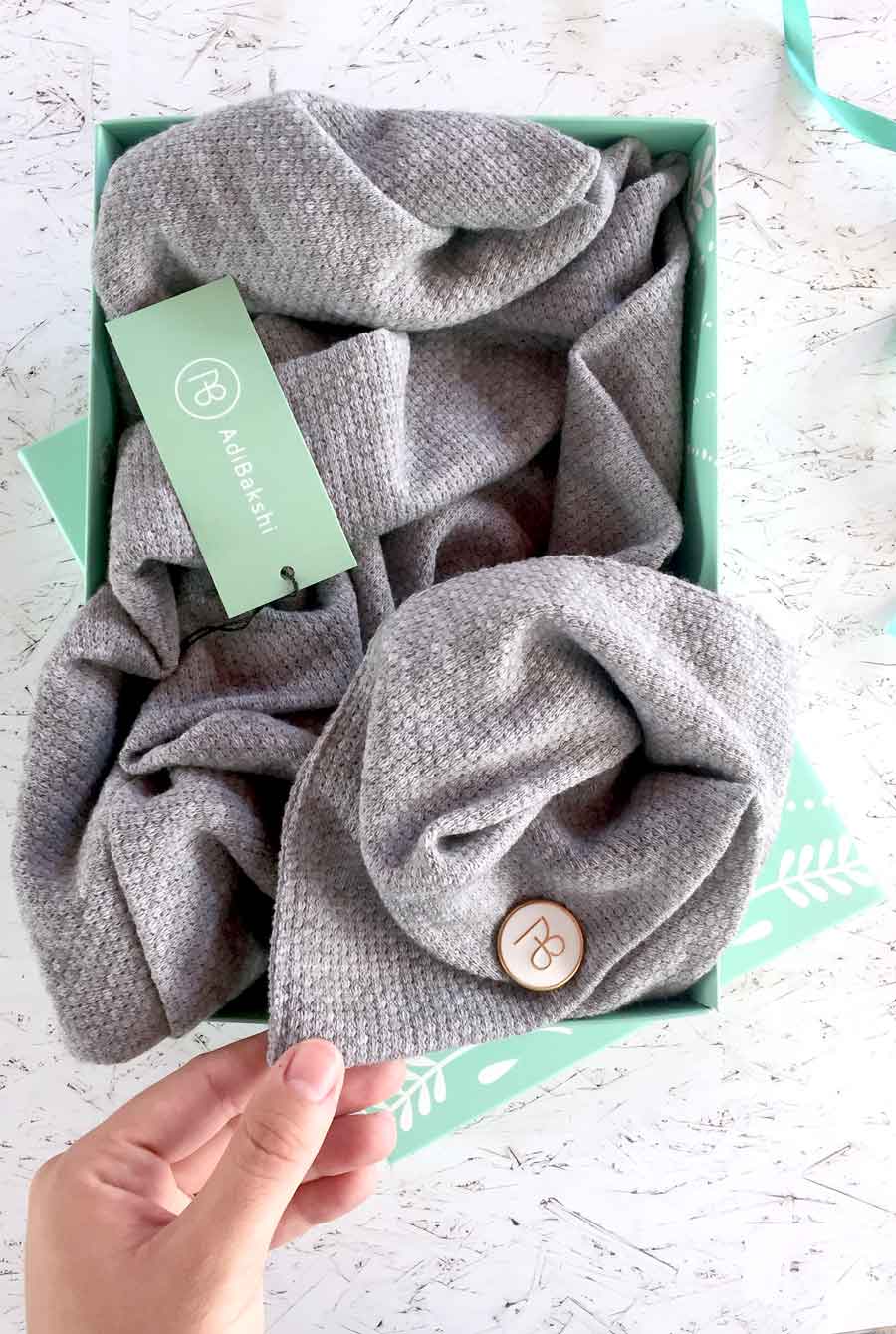 צעיף סרוג מפנק סוזאנה