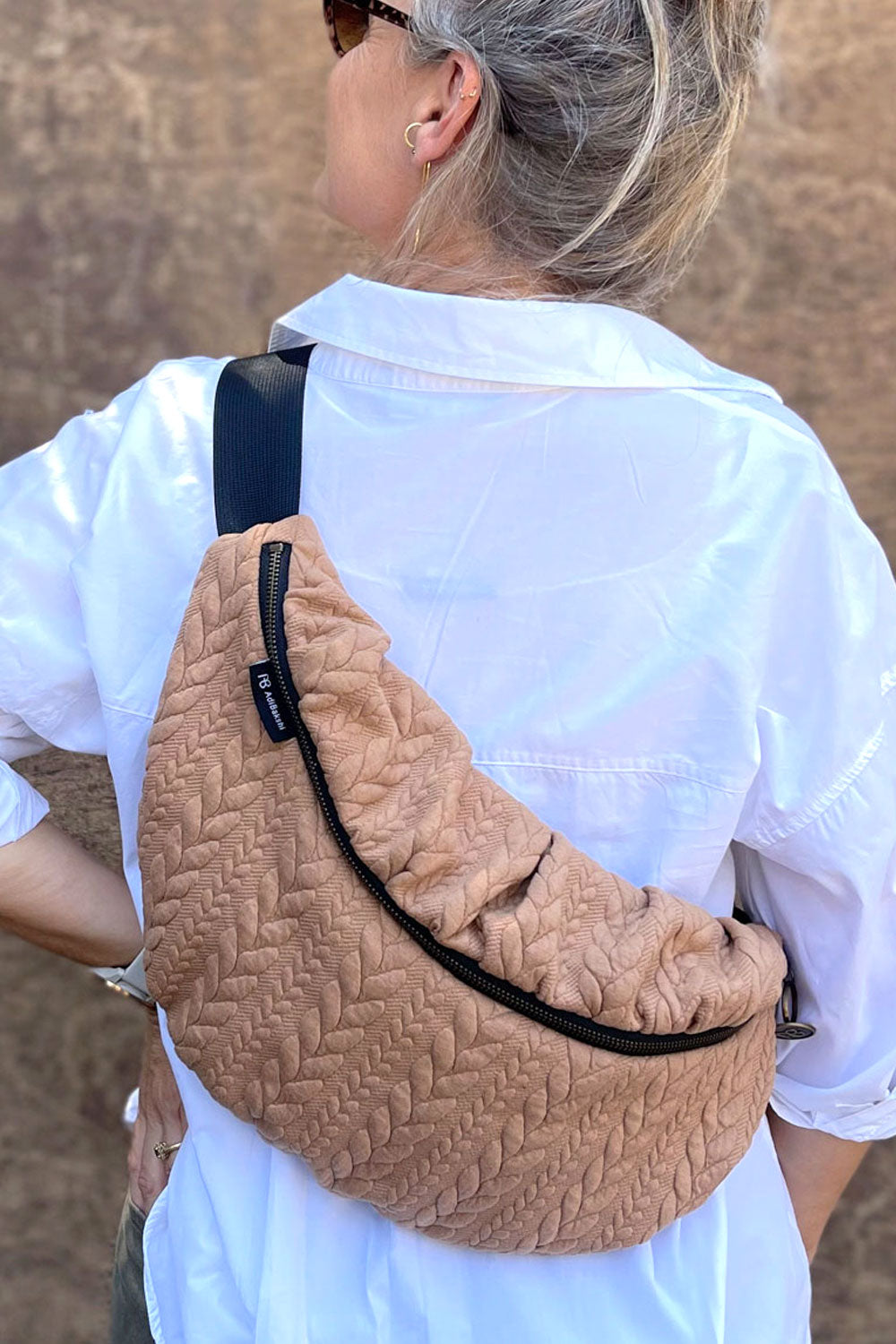 פאוץ׳ גדול קלייד