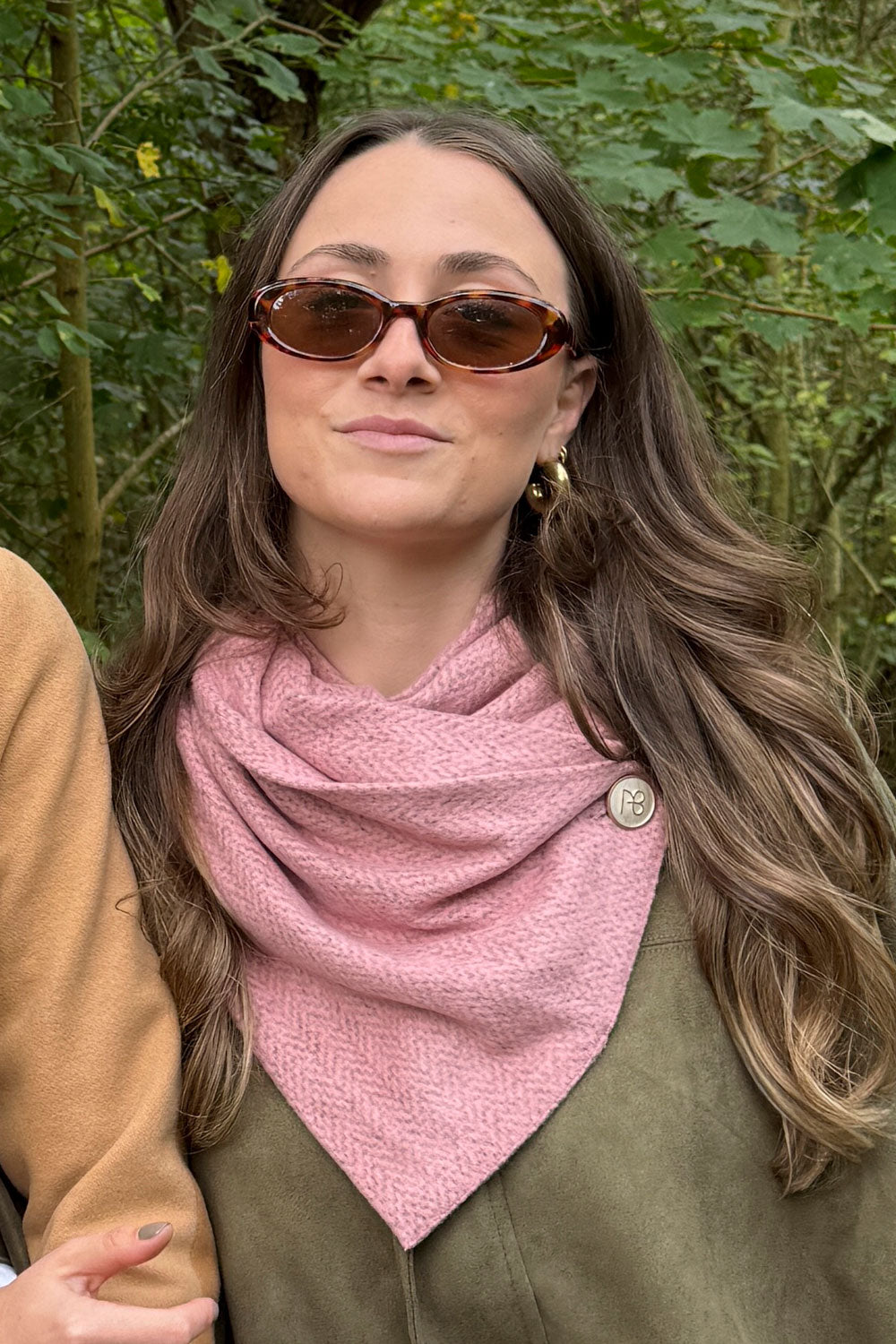 צעיף מלטף ליה