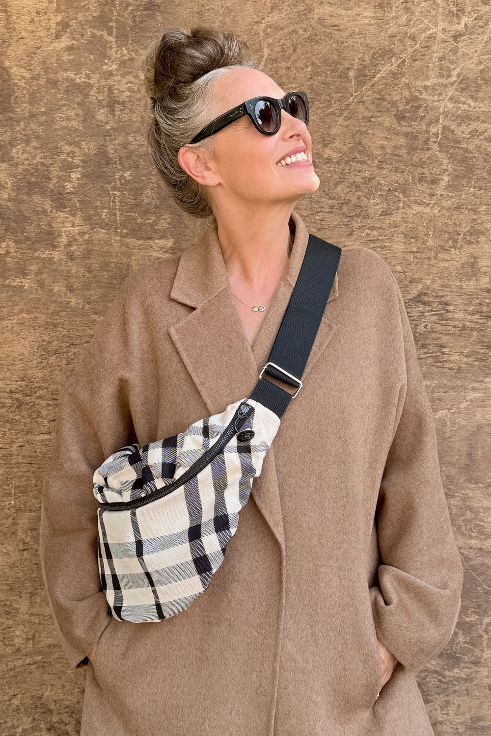 פאוץ׳ גדול מייגן