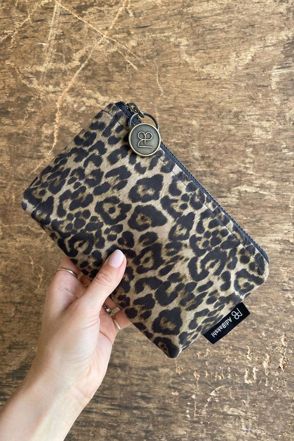 תיק דרכונים מיטל