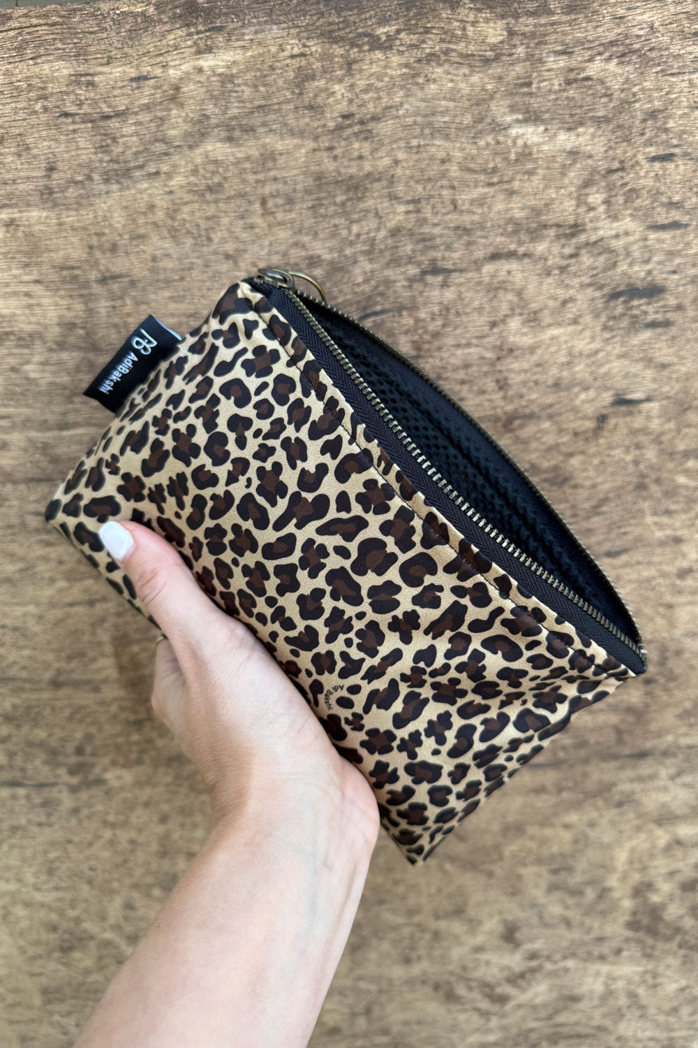 תיק דרכונים נועה