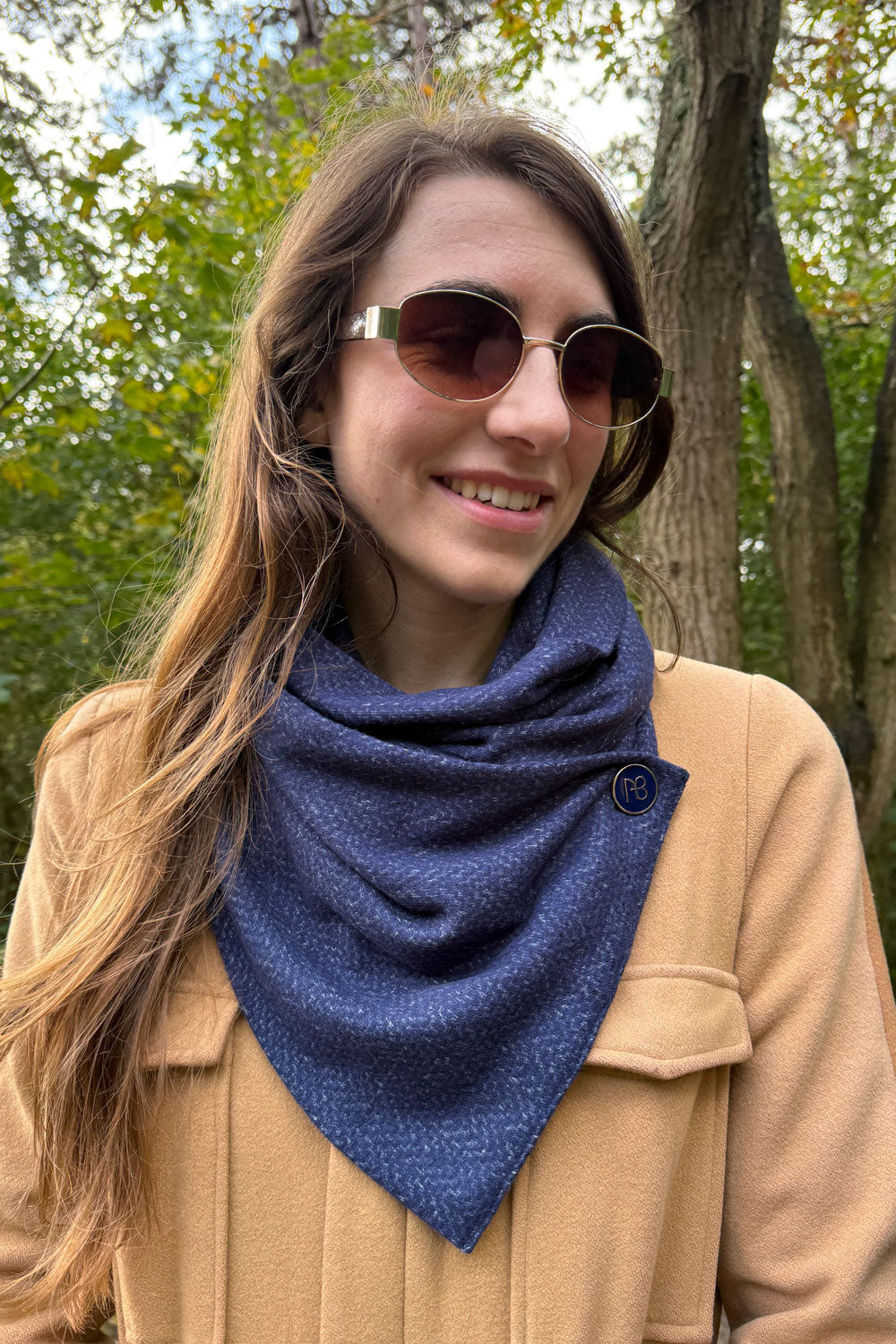 צעיף מלטף אורי