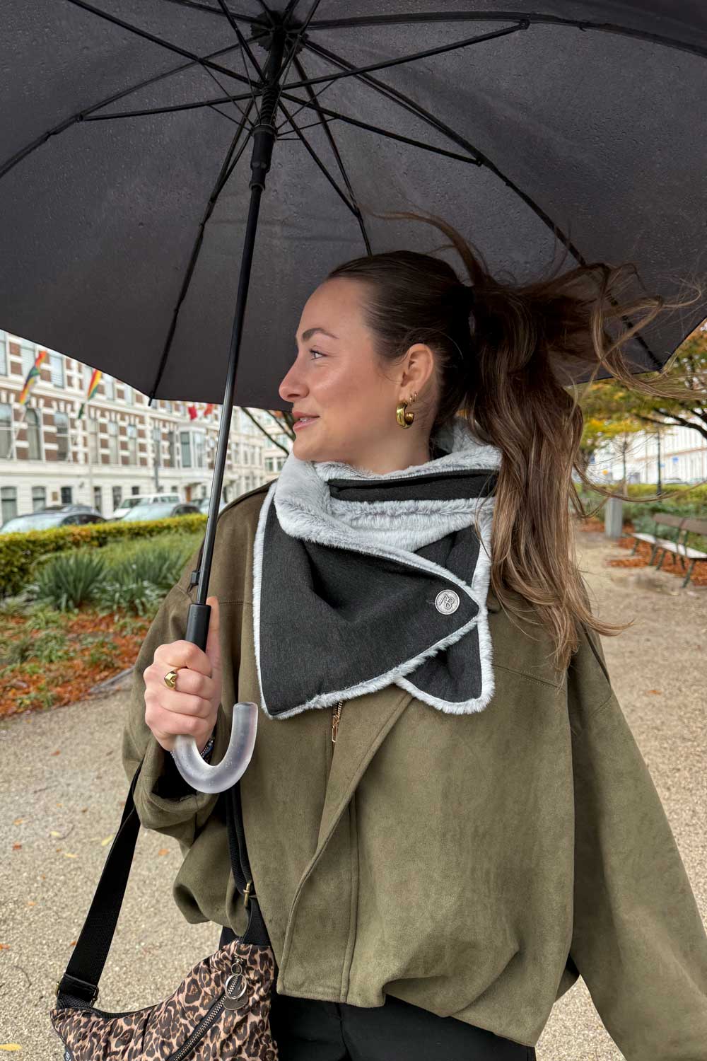 צעיף פרווה דו-צדדי פרלה