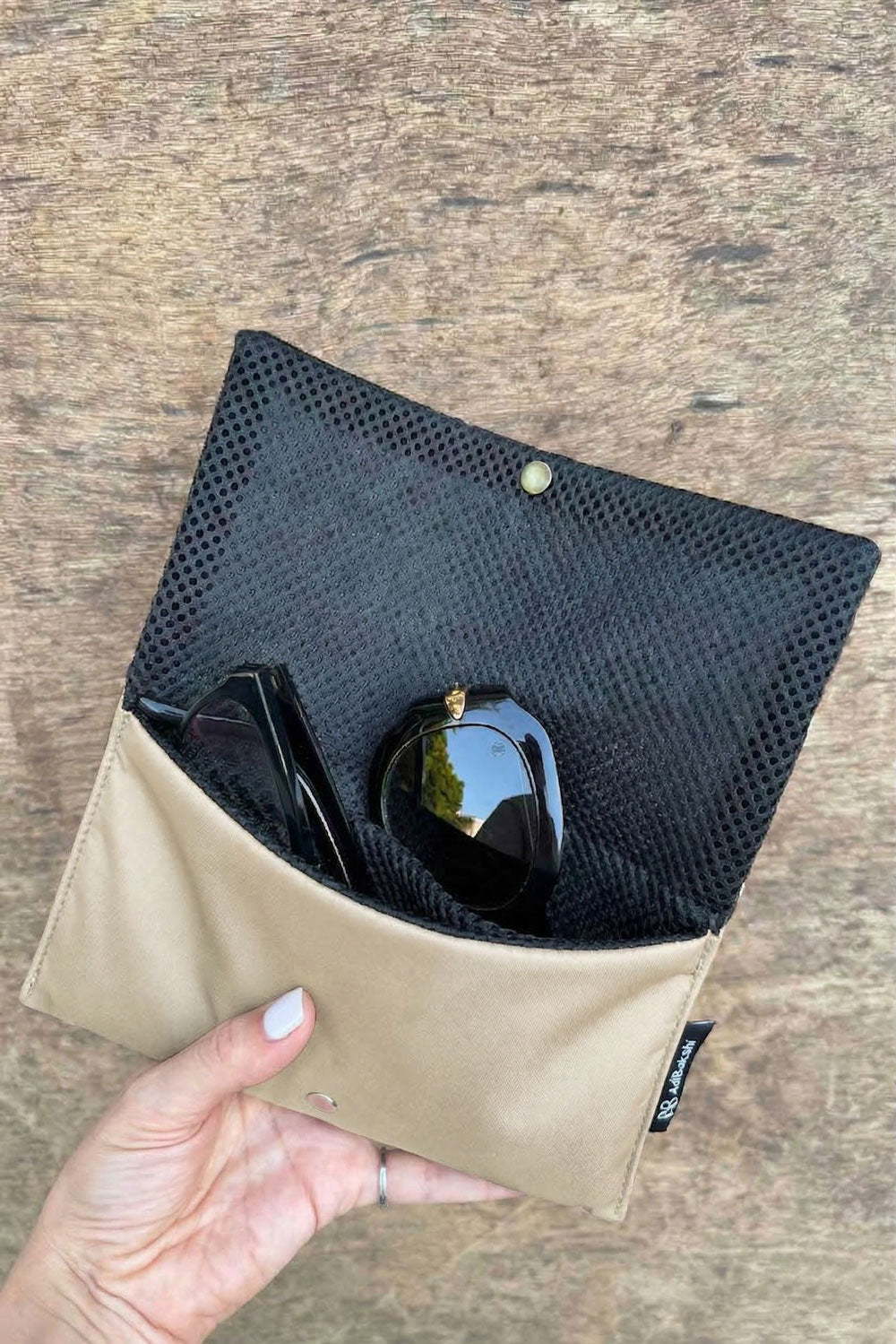 נרתיק משקפיים סמדר