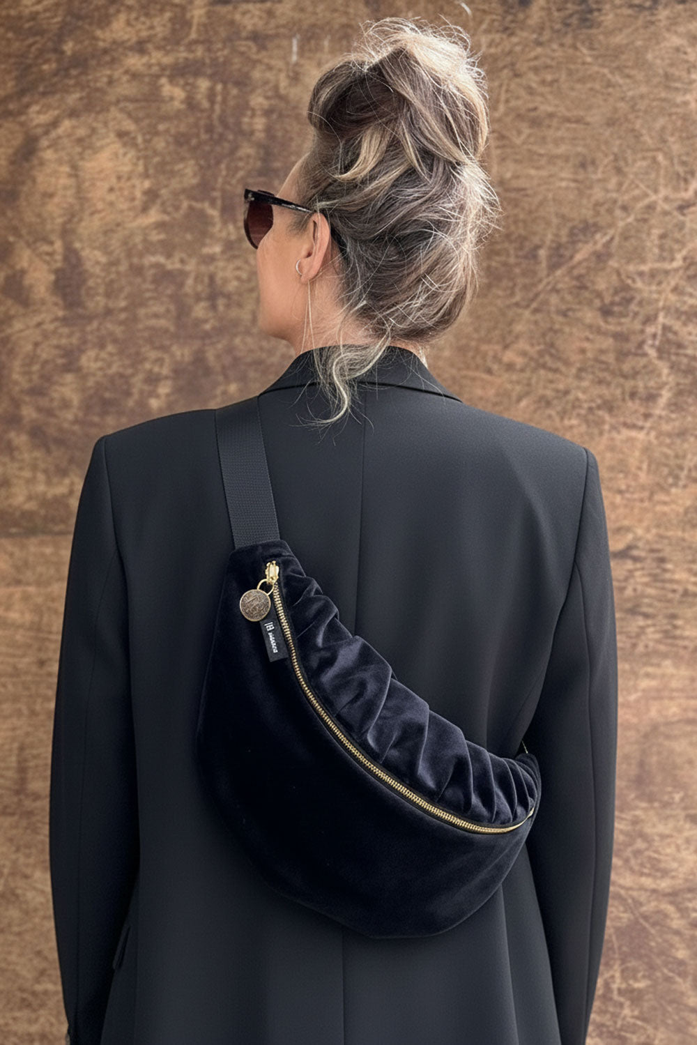 פאוץ׳ גדול יעל (קטיפה)