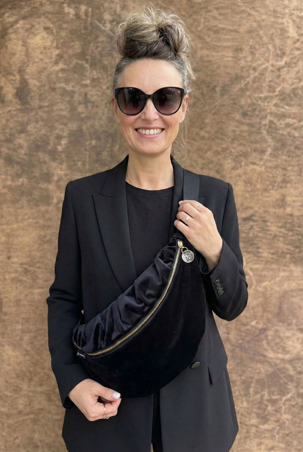 פאוץ׳ גדול יעל (קטיפה)